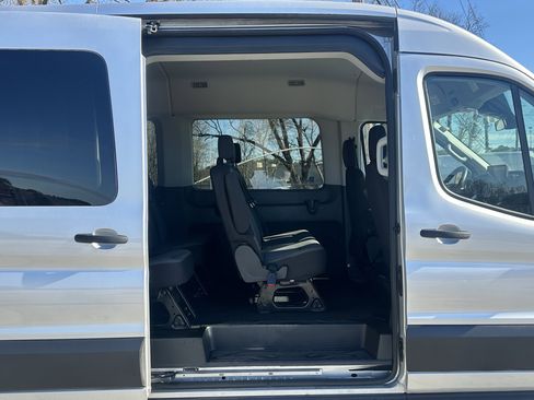 Used 2024 Ford Transit 350 XLT image 17