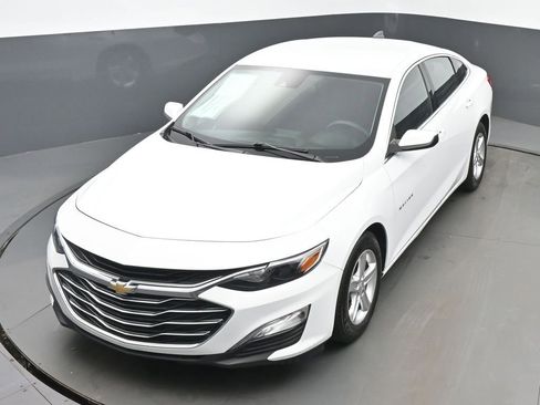 Used 2023 Chevrolet Malibu LS w/ Driver Confidence Package image 38