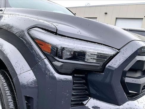 Used 2025 Toyota Tacoma SR5 RWD image 32
