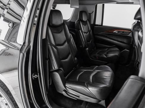 Used 2015 Cadillac Escalade ESV Premium AWD/4WD image 31