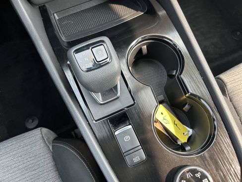 Used 2023 Nissan Rogue SV image 21