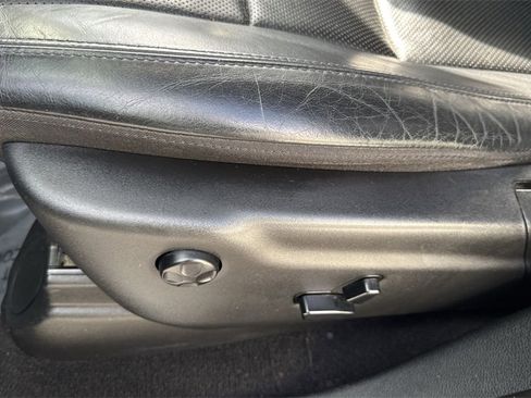 Used 2020 Jeep Grand Cherokee Limited w/ Luxury Group II image 42