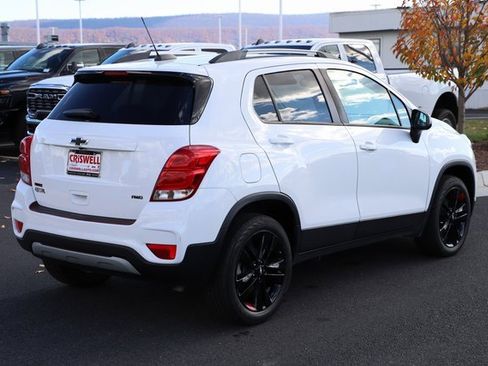 Used 2021 Chevrolet Trax LT w/ Redline Edition image 5