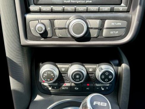 Used 2012 Audi R8 V8 image 28
