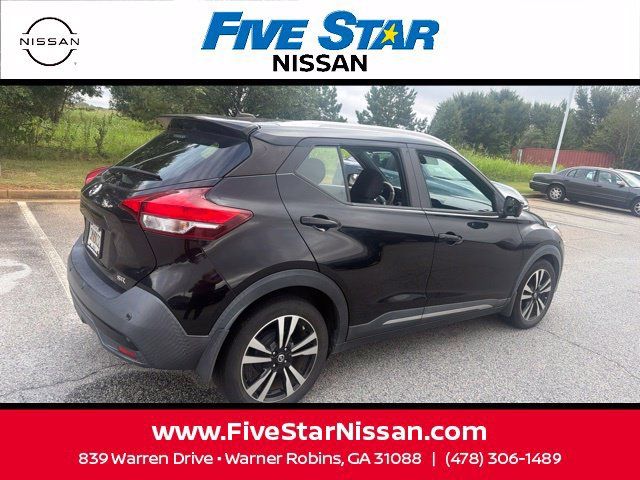 Used 2020 Nissan Kicks SR FWD image 13
