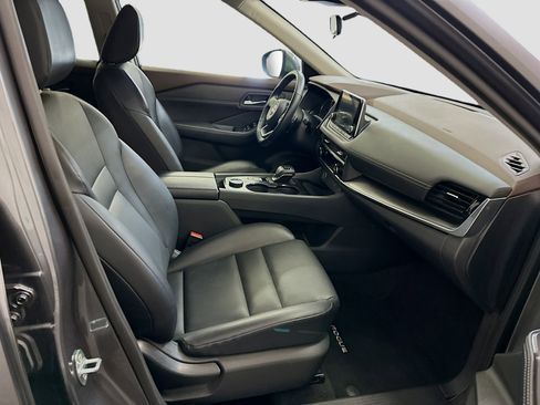 Used 2023 Nissan Rogue SV w/ SV Premium Package image 33