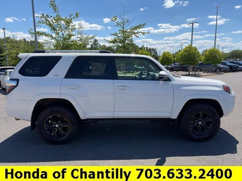 Used 2023 Toyota 4Runner SR5 Premium w/ Moonroof Package AWD/4WD image 8
