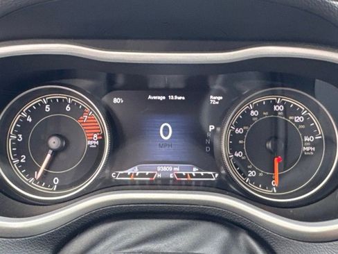 Used 2017 Jeep Cherokee Trailhawk w/ Comfort/Convenience Group image 15