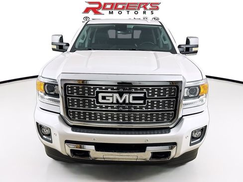 Used 2018 GMC Sierra 3500 Denali AWD/4WD image 7