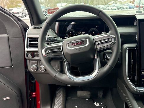 New 2026 GMC Yukon XL Elevation AWD/4WD image 17