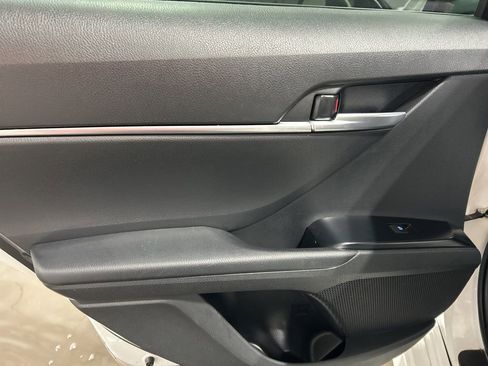 Used 2018 Toyota Camry SE image 20