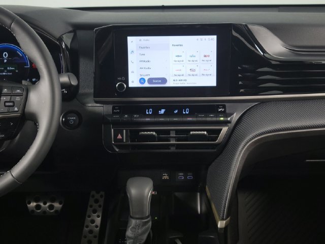 Used 2026 Toyota Camry SE w/ Convenience Package FWD image 22