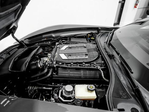 Used 2015 Chevrolet Corvette Z06 w/ 2LZ Preferred Equipment Group image 39