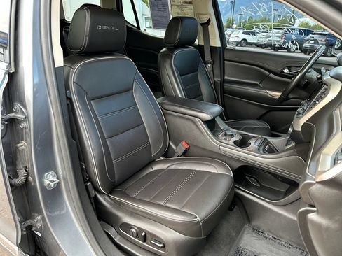 Used 2020 GMC Acadia Denali w/ Technology Package AWD/4WD image 18