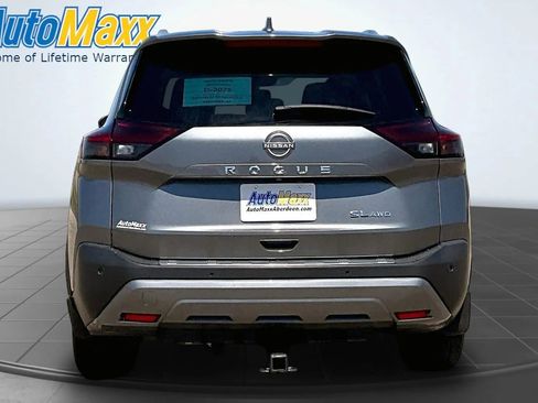 Used 2022 Nissan Rogue SL AWD/4WD image 7