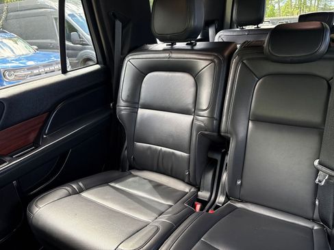 Used 2024 Lincoln Navigator Premiere image 28