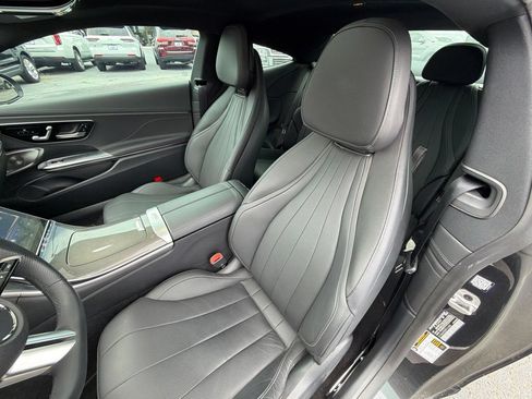 Used 2024 Mercedes-Benz CLE 300 4MATIC Coupe image 8