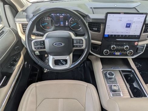 Used 2024 Ford Expedition Limited AWD/4WD image 17