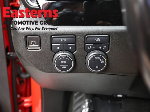 Used 2022 Chevrolet Silverado 1500 LT AWD/4WD image 22