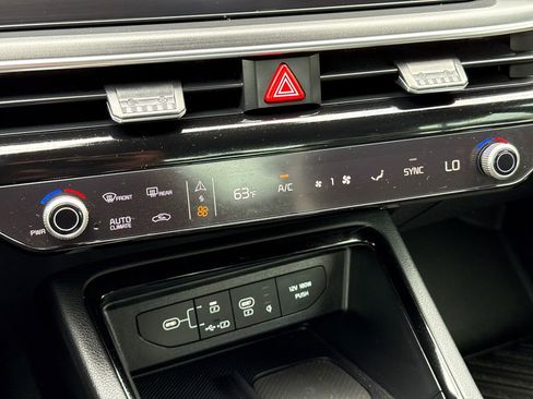 Used 2025 Kia K5 GT-Line w/ GT-Line Premium Package FWD image 25