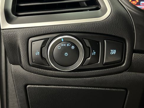 Used 2024 Ford Edge SEL image 32