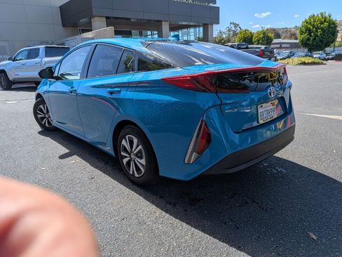 Used 2017 Toyota Prius Prime Premium w/ Carpet Mat Package FWD image 6