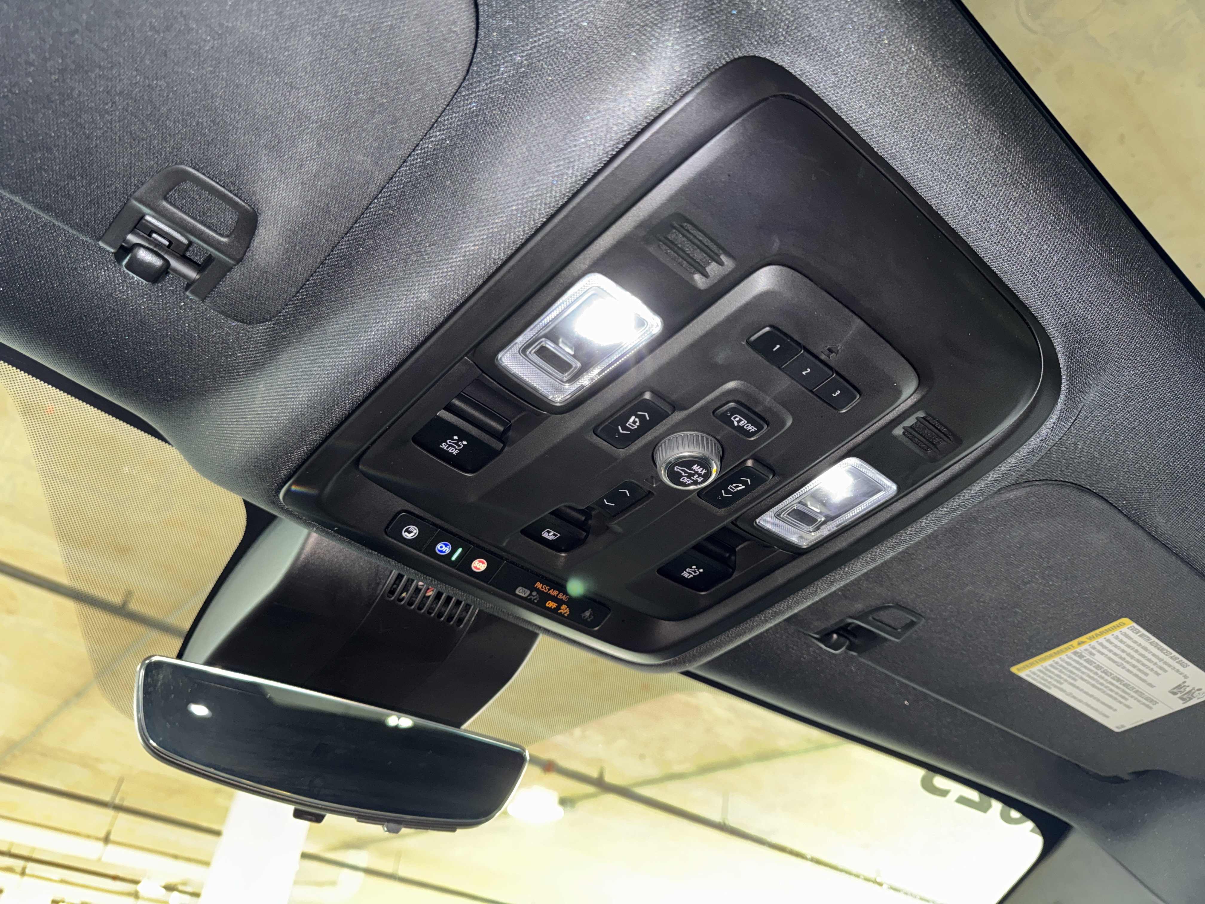 Used 2023 Chevrolet Tahoe Premier RWD image 33