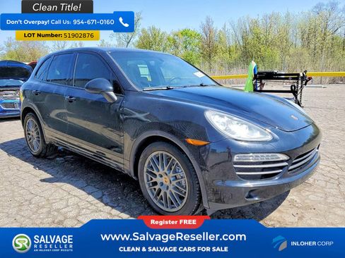 Used 2014 Porsche Cayenne S AWD/4WD image 5