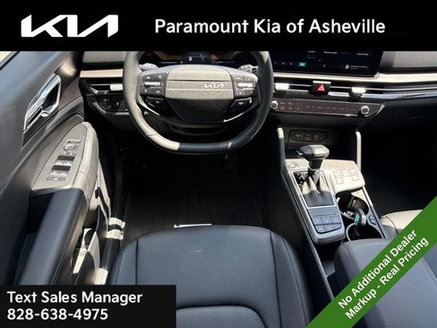 New 2026 Kia Sportage EX AWD/4WD image 24