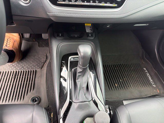 Used 2023 Toyota Corolla XSE FWD image 16