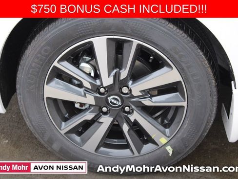 New 2025 Nissan Versa SV image 6