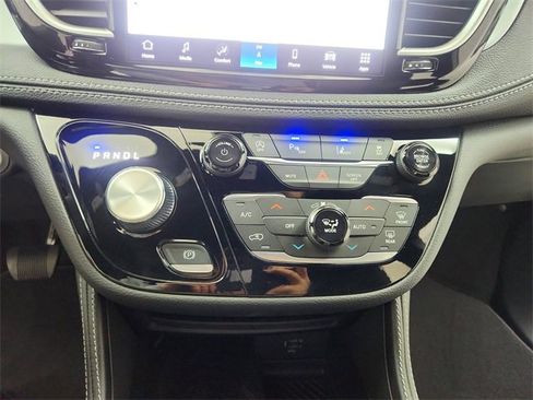 New 2026 Chrysler Pacifica Limited w/ S Appearance Package image 31