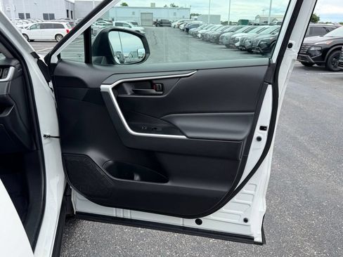 Used 2023 Toyota RAV4 LE FWD image 23