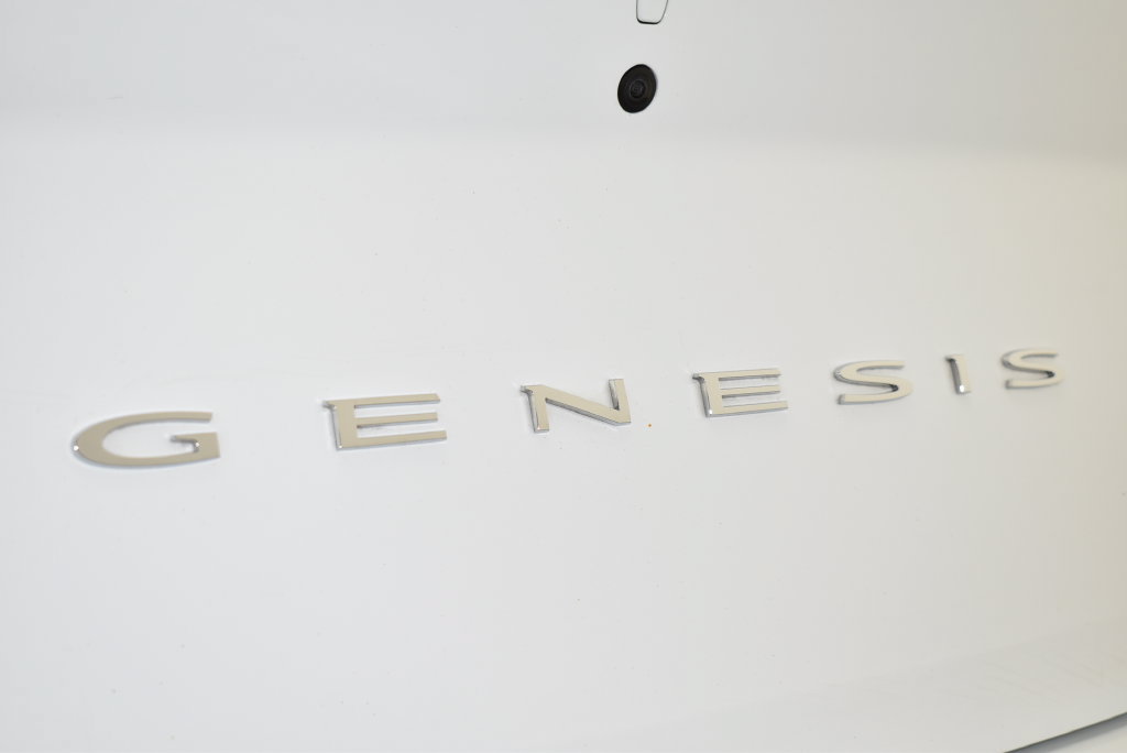 Used 2025 Genesis G70 2.5T AWD/4WD image 10