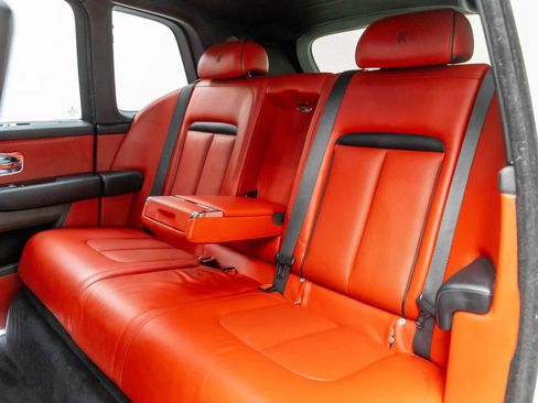 Certified 2020 Rolls-Royce Cullinan AWD/4WD image 12