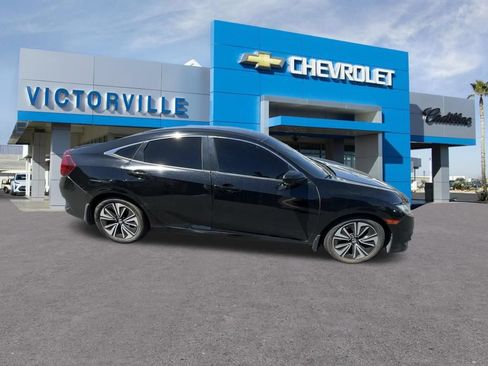 Used 2018 Honda Civic EX-L image 4