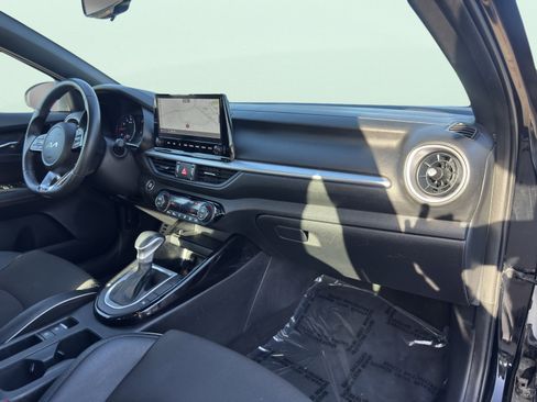 Used 2024 Kia Forte GT-Line image 35