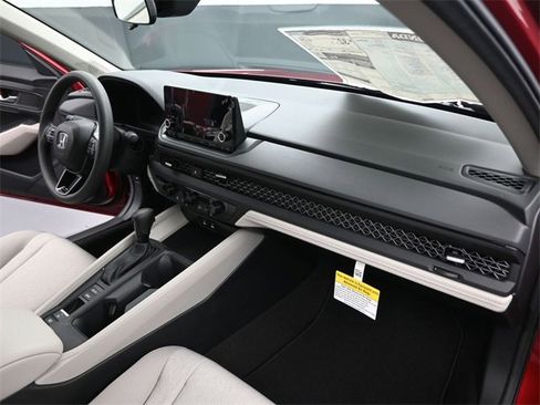 New 2025 Honda Accord SE image 27