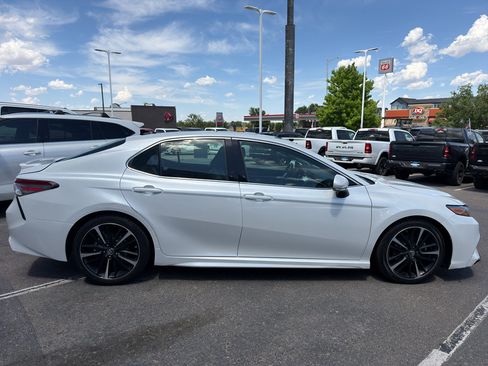Used 2018 Toyota Camry XSE w/ Driver Assist Package FWD image 5
