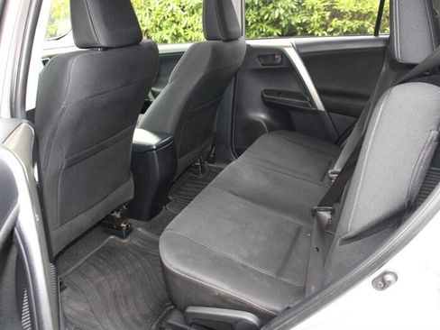 Used 2013 Toyota RAV4 XLE AWD/4WD image 16