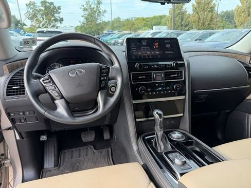 Certified 2023 INFINITI QX80 Premium Select w/ All-Season Package AWD/4WD image 13