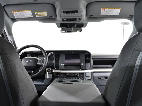 New 2026 Ford F250 XL w/ XL Off-Road Package image 17