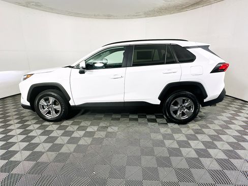 Used 2023 Toyota RAV4 XLE w/ Convenience Package image 6