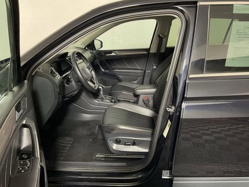 Used 2022 Volkswagen Tiguan SE AWD/4WD image 20