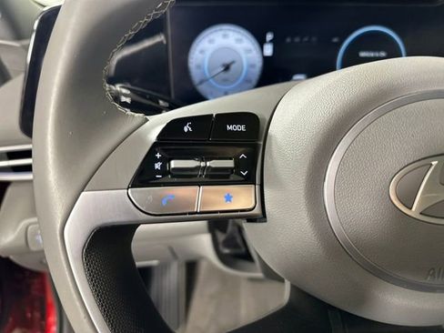 Certified 2024 Hyundai Elantra SEL w/ Convenience Package image 15