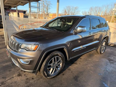 Used 2018 Jeep Grand Cherokee Limited image 8