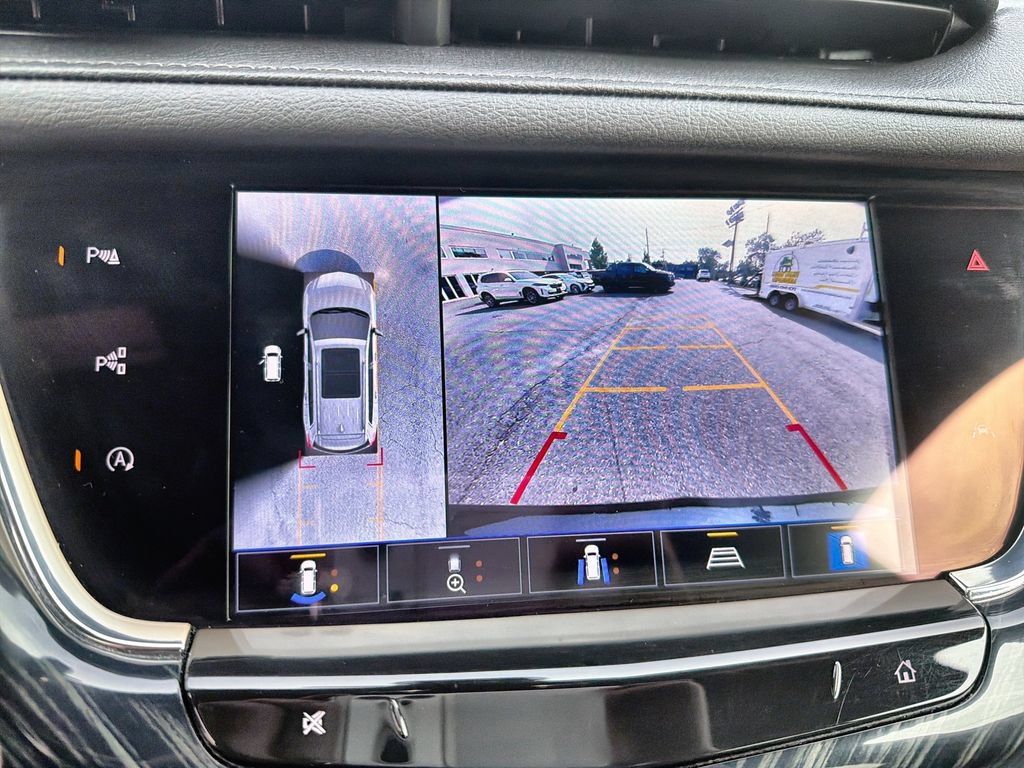 Used 2023 Cadillac XT6 Premium Luxury w/ Technology Package AWD/4WD image 24