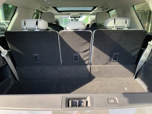 New 2026 Lincoln Navigator Black Label w/ Black Label Special Edition AWD/4WD image 12