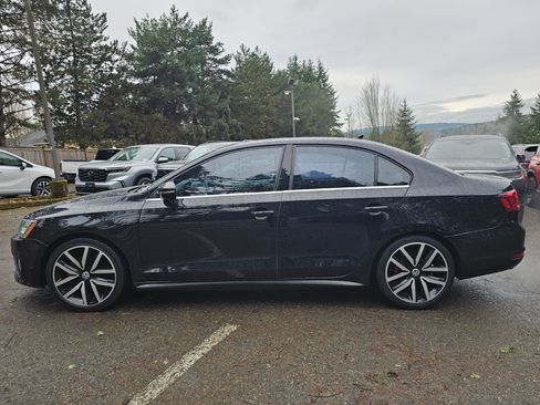 Used 2014 Volkswagen Jetta GLI Autobahn image 4