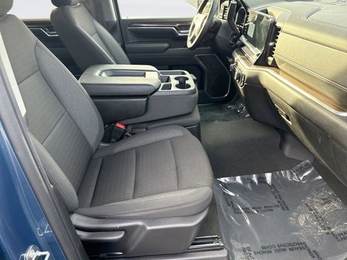 Used 2024 Chevrolet Silverado 2500 LT image 16